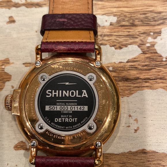 The Runwell 47mm -Oxblood genuine leather band. Sapphire blue dial rose gold. - Picture 7 of 8